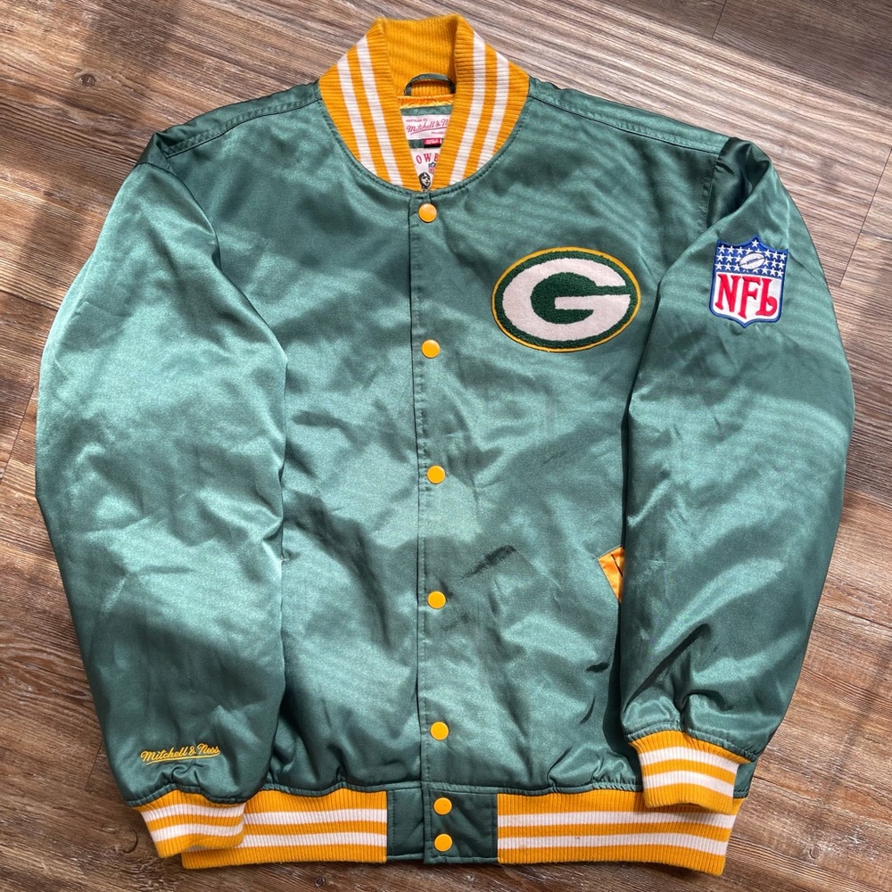 Vintage 90s Mitchell and Ness Packers Satin Bomber